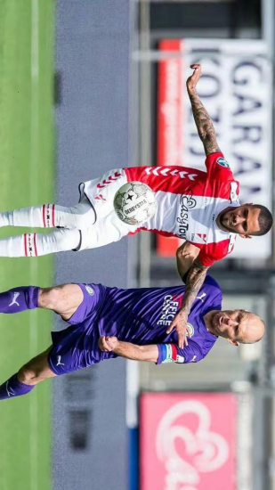 了吸引眼球 了吸引眼球